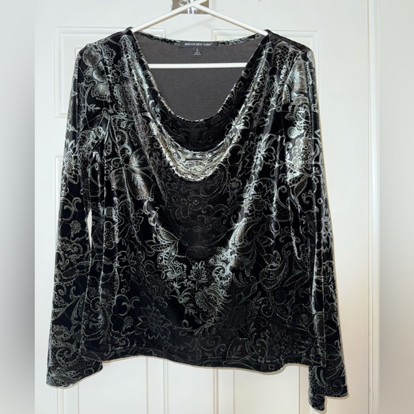 Closet Cleanout Sparkle & Eveningwear Reseller Bundle | 6 Pieces | L–XL–Plus - Picture 12 of 13